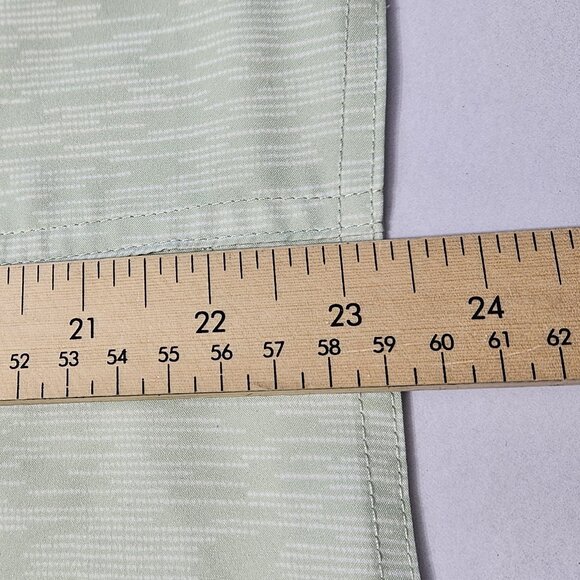 Simms Double Haul Fishing Shirt Men L Light Green Texture Wave Pockets Stretch - Picture 12 of 16